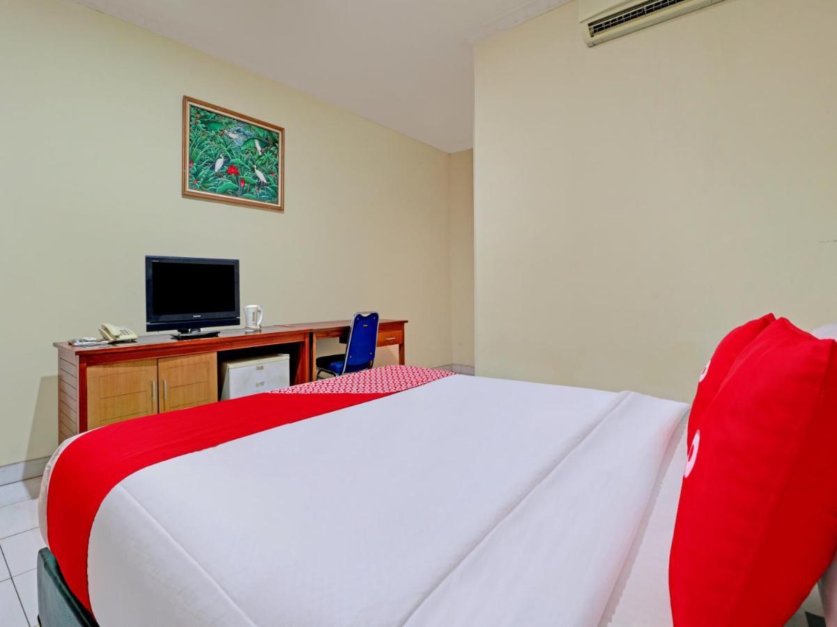 Capital O 90407 Wisma Bahtera Hotel Cirebon Exterior foto
